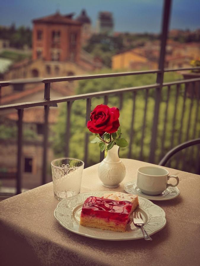 Relais Colle San Pietro Bed & Breakfast Verona Exterior foto